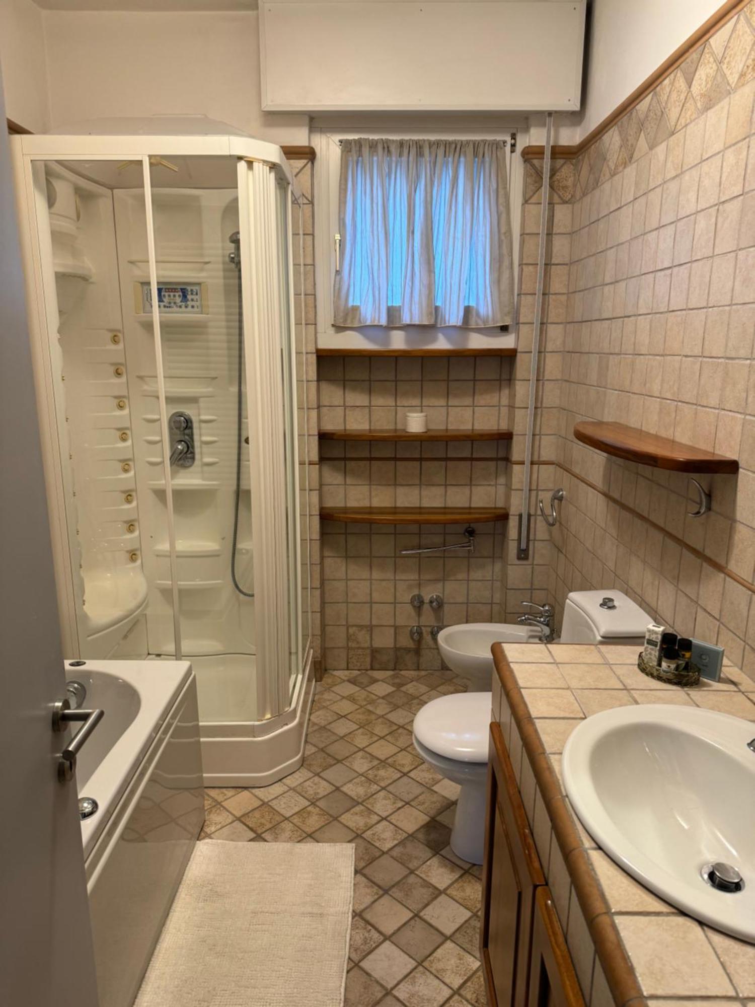 Oma Margareta Apartment Лимоне сул Гарда Екстериор снимка